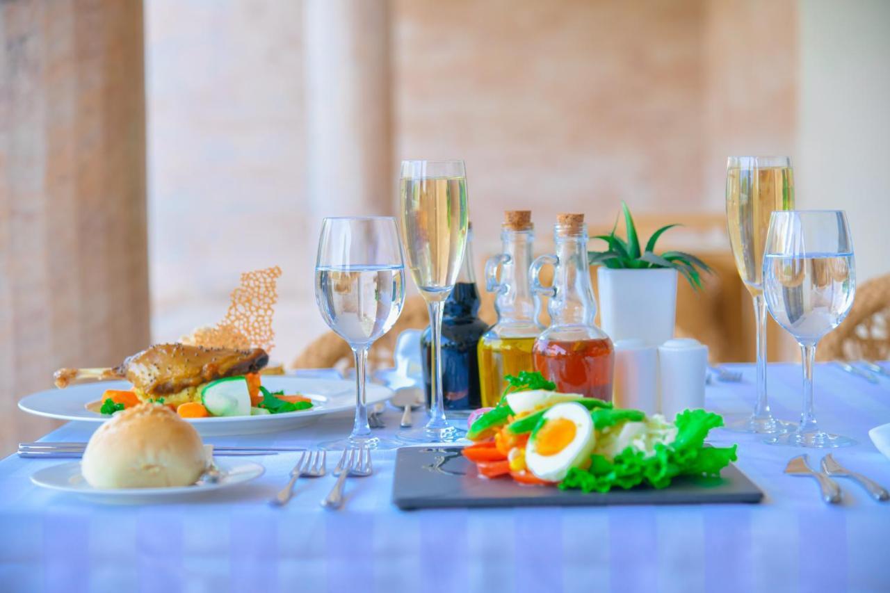 Bravia Hotel Niamey Ngoại thất bức ảnh
