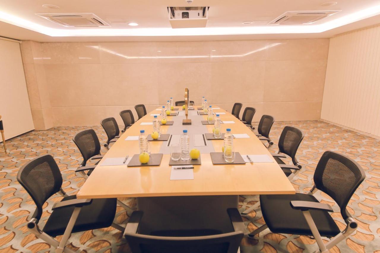 Bravia Hotel Niamey Ngoại thất bức ảnh