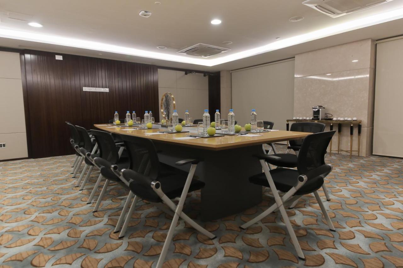 Bravia Hotel Niamey Ngoại thất bức ảnh